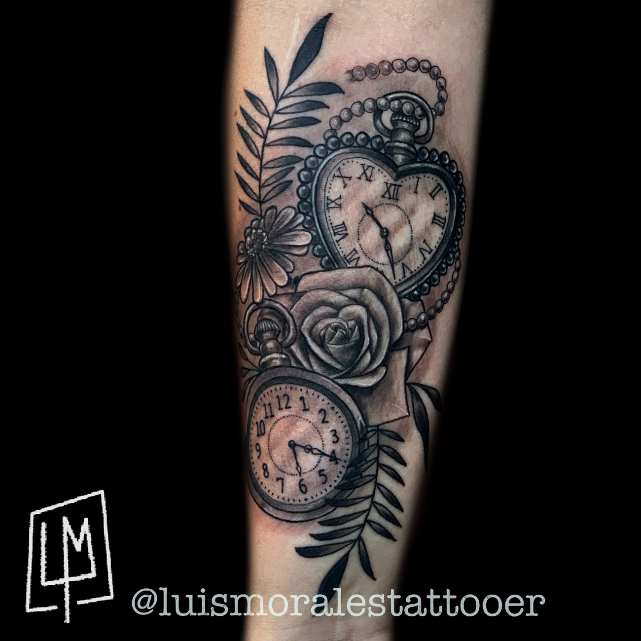 Illustrative, Black and Gray, Flower, Realism tattoo by Orlando Tattoo